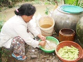 Mỏi mòn chờ nước sạch...