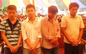 2 án tử hình, dành cho kẻ giết người, cướp tài sản