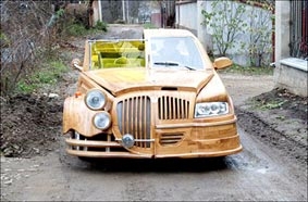 Xe hơi “nửa xưa, nửa nay”