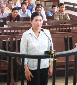 Xét xử đối tượng lừa đảo đầu tư tiền qua mạng