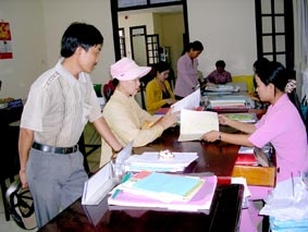 Cần cải cách từ nhiều phía