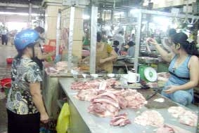 Người nuôi heo và tiểu thương sẽ không còn lao đao...?