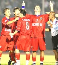 Chờ đợi những bất ngờ