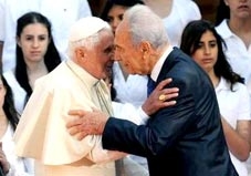 Giáo hoàng Benedict XVI kêu gọi đối thoại giữa các tôn giáo