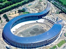 Sân vận động xài điện Mặt trời đầu tiên trên thế giới