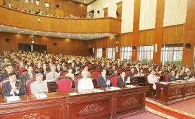 Tập trung cao độ mọi nguồn lực ngăn chặn suy giảm kinh tế