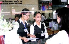 "Rình rập" lạm phát hai con số ?