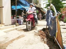 Nỗi lo sụp lở !