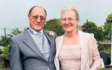 Kết hôn sau 50 năm đính hôn