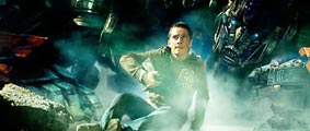 “Robot đại chiến” (Transformers) <br>
<i>Thành công nhiều mặt của một phim khoa học giả tưởng</i>