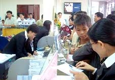 Lãi suất tiền gửi tiếp tục "nóng"