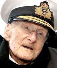 Kỷ lục nam giới cao tuổi nhất thuộc về người Anh