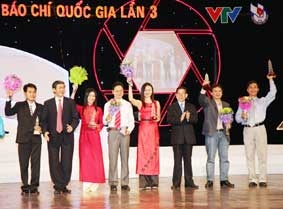 Các nhà báo phải không ngừng học tập, rèn luyện, nỗ lực phấn đấu nâng cao tính tư tưởng, tính chuyên nghiệp trong hoạt động báo chí