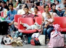 Tư lệnh Lục quân thị sát khu vực gần đền Preah Vihear
