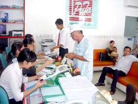 Nỗ lực nâng chất lượng dịch vụ và giữ giá cước