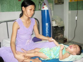 13 tháng tuổi bị mắc bệnh hiểm nghèo