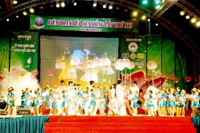 Hoành tráng, tươi vui và đặc sắc