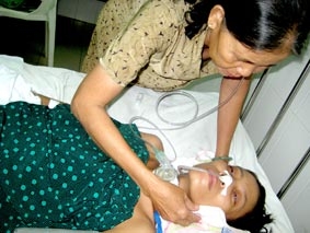 Con chết, sản phụ hôn mê, bảo sanh tư bị khiếu kiện