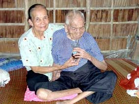 Cụ bà 119 tuổi vẫn sống vui, minh mẫn