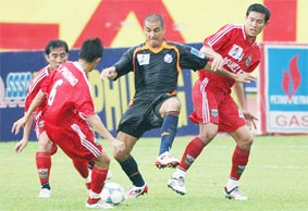 Becamex Bình Dương quật ngã SHB Đà Nẵng 4-1