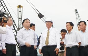 Phó Thủ tướng Chính phủ Hoàng Trung Hải thăm và kiểm tra một số công trình trọng điểm tại TP Cần Thơ