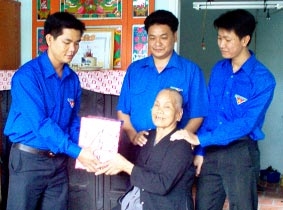 Ấm áp nghĩa tình