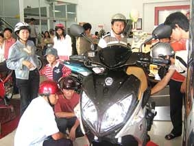 Sức mua xe đạp, xe máy tăng; xe điện giảm