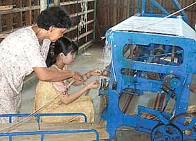 Hiện đại hóa làng nghề chiếu Cà Mau...