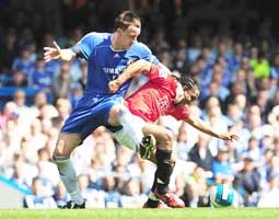 Chelsea nhỉnh hơn