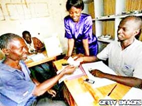 Bùng nổ ngân hàng 
trên ĐTDĐ ở châu Phi