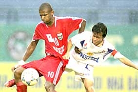 Kịch tính ở nhóm cuối