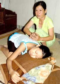 Gia đình bà Châu rất cần sự giúp đỡ