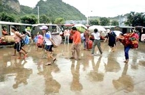Khoảng 30.000 người Myanmar chạy sang Trung Quốc do chiến sự