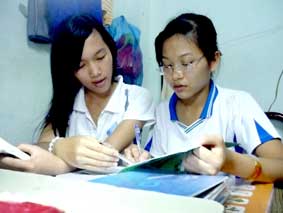 Cô sinh viên vượt khó