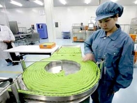 Thông qua việc sử dụng vắc-xin chống cúm A (H1N1) của hãng Sinovac