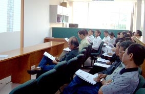 "Sức nóng" trên thị trường chứng khoán...