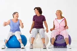 Phụ nữ trung niên nên năng tập thể dục