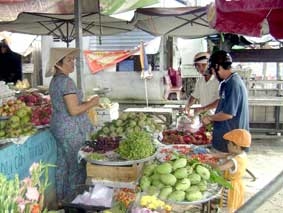 Làm gì để người Việt dùng hàng Việt?
