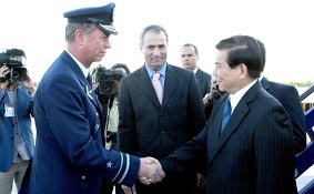 Xây dựng mối quan hệ 
đối tác chiến lược