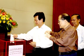 Tập trung mọi nguồn lực khắc phục
hậu quả bão số 9