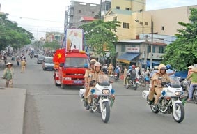 Ra quân hưởng ứng “Tháng An toàn phòng cháy chữa cháy”