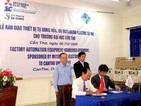 Tập đoàn Mitsubishi Electric tặng thiết bị tự động hóa cho Trường ĐH Cần Thơ