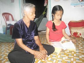 Hai tấm gương vượt khó, học giỏi