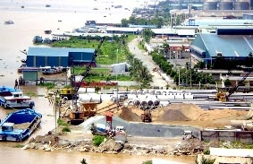 Cần hợp lực giải quyết nạn ô nhiễm môi trường từ các khu công nghiệp