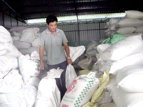 Giá giảm nhờ cạnh tranh