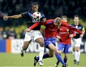 "Lữ đoàn đỏ" đối mặt nguy cơ