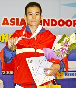 Việt Nam tiếp tục dẫn đầu bảng xếp hạng với 19 HCV