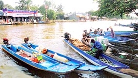 Truyện dân gian địa danh :<br>
<i>Ghi nhận lòng biết ơn tiền nhân thời mở đất</i>