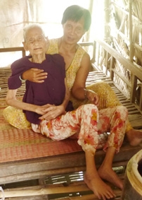 Tuổi già sống neo đơn, cần được giúp đỡ!