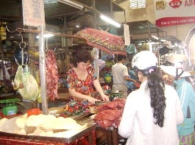 Tăng cường kiểm soát, bình ổn thị trường